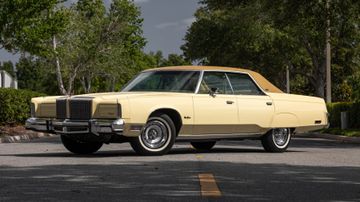 Chrysler New Yorker Brougham Sedan, 1977