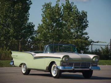 Ford Fairlane 500 Skyliner Retractable Hardtop, 1957