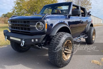 FORD BRONCO CUSTOM SUV, 2021