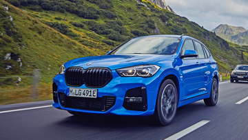 BMW X1 xDrive 18d (F48) specs