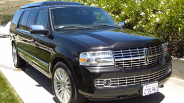 Lincoln Navigator Limousine, 2014