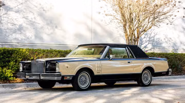 Lincoln Continental Mark VI Bill Blass Edition, 1983