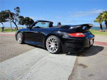 PORSCHE 911 CABRIOLET, 2011