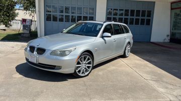 BMW 535i xDrive Wagon, 2010