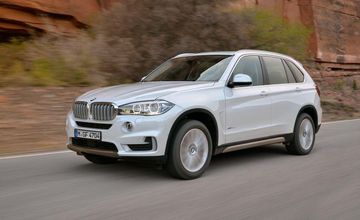 BMW X5 xDrive 25d (F15 218 PS) specs