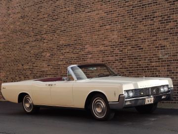 Lincoln Continental Convertible, 1966