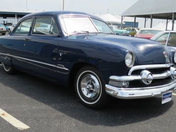 Ford Custom Tudor, 1951