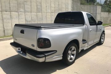 FORD F-150 LIGHTNING PICKUP, 2001