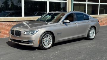 BMW 750Li xDrive Sedan, 2015
