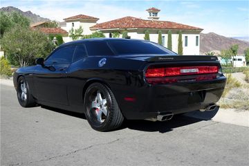 DODGE CHALLENGER SRT8, 2010