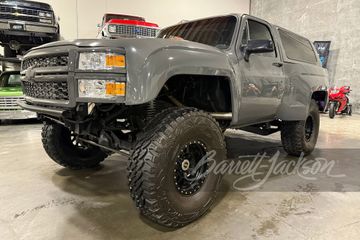 CHEVROLET K5 BLAZER CUSTOM SUV, 1987