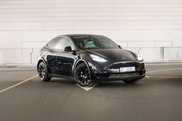 Tesla Model Y Long Range I