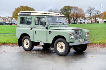 Land Rover Series III 4x4 Station Wagon, 1977