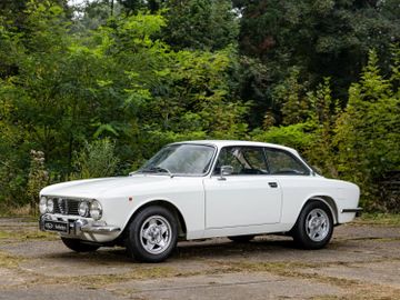 Alfa Romeo 2000 GT Veloce, 1971