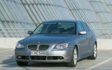 BMW 530i (E60) specs