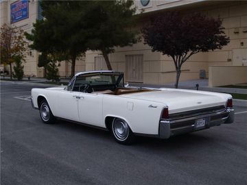 Lincoln Continental Convertible, 1964