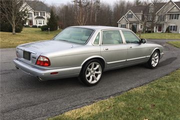 JAGUAR XJR, 2001