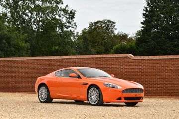 Aston Martin DB9 Coupé, 2011