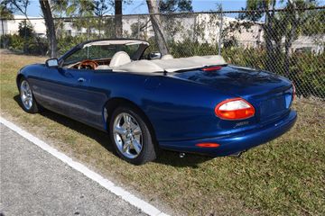 JAGUAR XK8 CONVERTIBLE, 1997