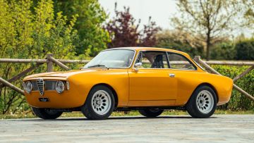 Alfa Romeo GT Bertone Restomod by Timeless Garage, 1970