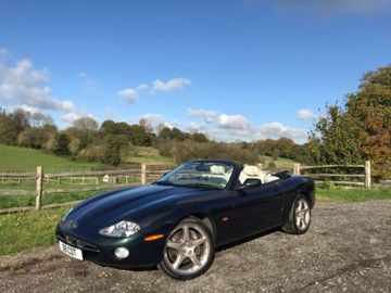 Jaguar XK8 Convertible, 2001
