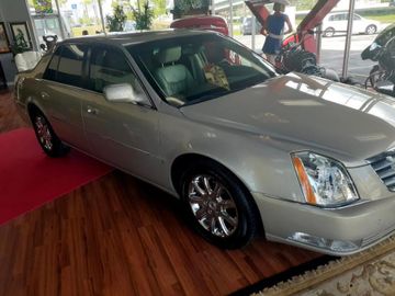 Cadillac DTS, 2009
