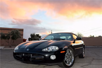 JAGUAR XK8 CONVERTIBLE, 2001