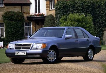 Mercedes-Benz S 600 (W140) specs