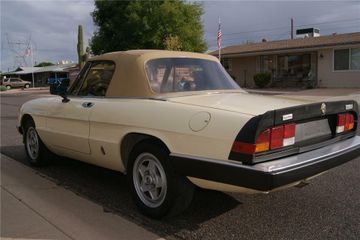 ALFA ROMEO VELOCE SPIDER, 1984