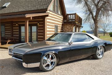 BUICK RIVIERA CUSTOM COUPE, 1967