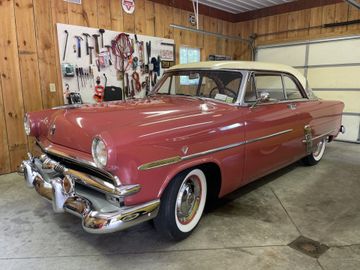 173 - Ford Victoria Sedan, 1953
