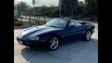 Jaguar XK8 Convertible, 1997