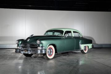 Chrysler Custom Imperial Sedan 331, 1953