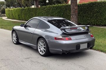 Porsche 911 Carrera 4 Aero, 2001