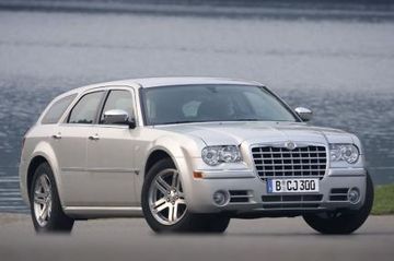 Chrysler 300C SRT-8 Touring specs