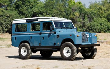 Land Rover 109 Series IIA Station Wagon, 1965