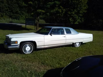 Cadillac Coupe DeVille Coupe, 1976