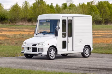 Daihatsu Mira Walk-Through Van, 1996