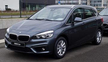 BMW 218i Active Tourer (F45) specs