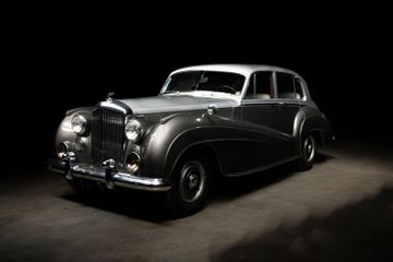 Bentley R-Type 4½-Litre Saloon, 1954