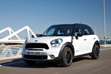Mini Countryman One (Mk I) specs