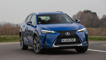 Lexus UX 300e specs