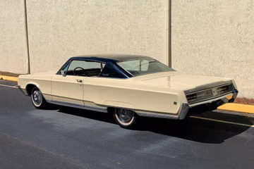 CHRYSLER NEWPORT CUSTOM HARDTOP, 1968
