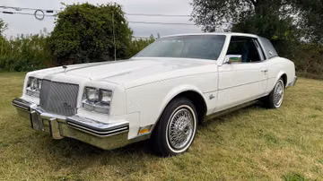 Buick Riviera Coupe, 1985