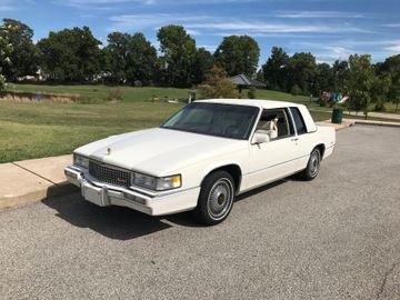 Cadillac Coupe Deville, 1989