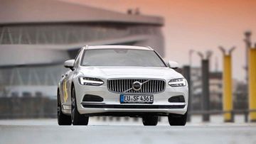 Volvo V90 T6 Recharge (253 PS + 145 PS) specs