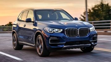 BMW X5 xDrive40i (G05) specs