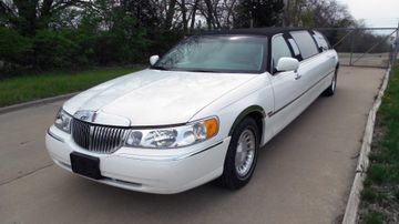 Lincoln Town Car Limousine, 2001