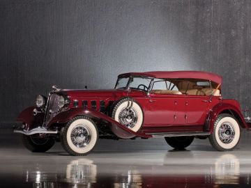 Chrysler CL Imperial Dual Windshield Sport Phaeton by LeBaron, 1933