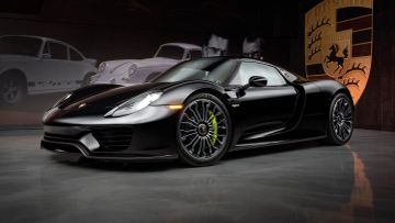 Porsche 918 Spyder, 2015